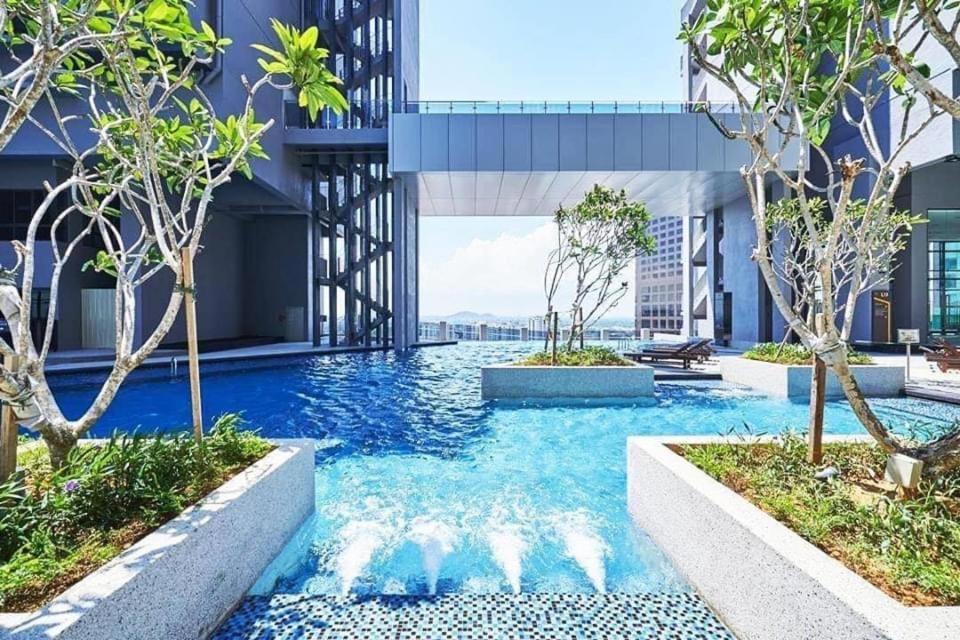 Homestay Shah Rizki At Imperio With Swimming Pool Muslim Friendly Malacca 外观 照片