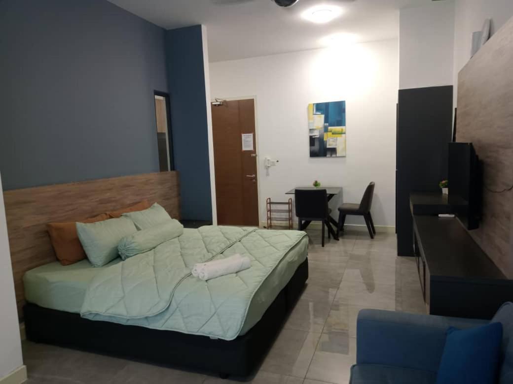 Homestay Shah Rizki At Imperio With Swimming Pool Muslim Friendly Malacca 外观 照片