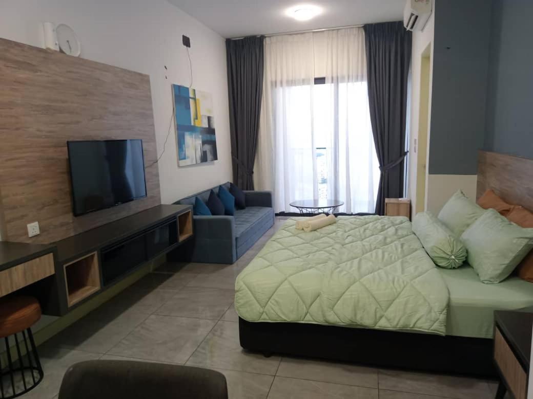 Homestay Shah Rizki At Imperio With Swimming Pool Muslim Friendly Malacca 外观 照片