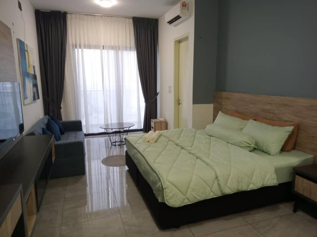 Homestay Shah Rizki At Imperio With Swimming Pool Muslim Friendly Malacca 外观 照片